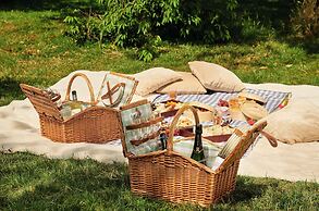 Melia White House Hotel