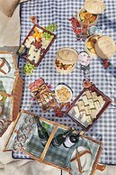 Melia White House Hotel