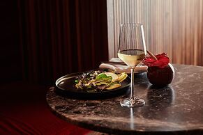 Melia White House Hotel