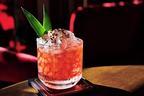 Melia White House Hotel