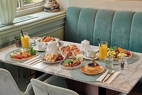 Melia White House Hotel