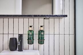 Melia White House Hotel