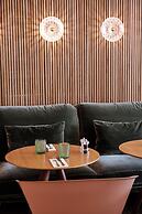 Melia White House Hotel