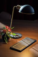 Melia White House Hotel