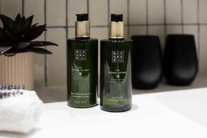 Melia White House Hotel