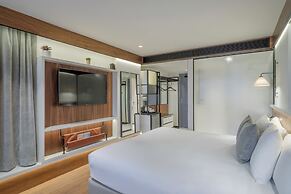 Melia White House Hotel