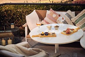 Melia White House Hotel