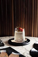 Melia White House Hotel