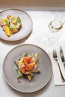 Melia White House Hotel