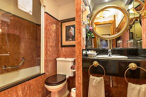 Hotel Avenue Louise Brussels - Trademark Collection by Wyndham