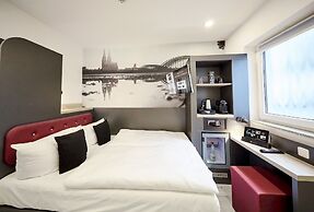 SMARTY Cologne Dom Hotel - Boardinghouse