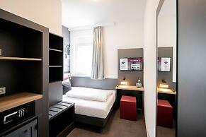 SMARTY Cologne Dom Hotel - Boardinghouse