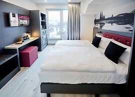 SMARTY Cologne Dom Hotel - Boardinghouse