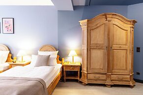 Garner Hotel Dusseldorf Main Station by IHG