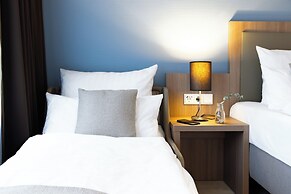 Garner Hotel Dusseldorf Main Station by IHG
