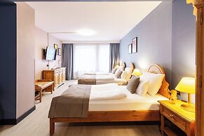 Garner Hotel Dusseldorf Main Station by IHG