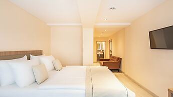 Garner Hotel Dusseldorf Main Station by IHG