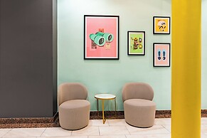 Garner Hotel Dusseldorf Main Station by IHG