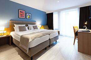 Garner Hotel Dusseldorf Main Station by IHG