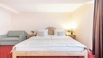Garner Hotel Dusseldorf Main Station by IHG