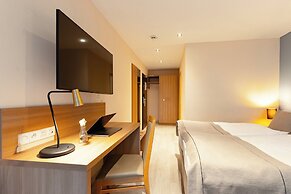 Garner Hotel Dusseldorf Main Station by IHG