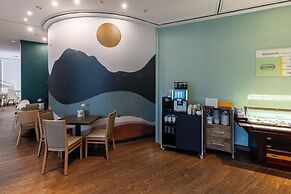 Garner Hotel Dusseldorf Main Station by IHG