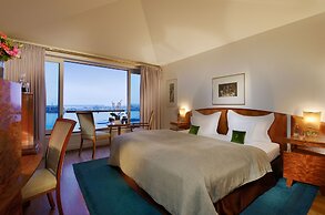 Hotel Louis C. Jacob