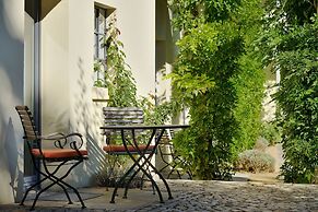 Hotel Louis C. Jacob