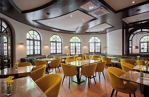 Leonardo Hotel & Residenz München