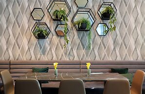 Leonardo Hotel & Residenz München