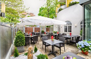 Leonardo Hotel & Residenz München