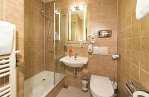 Leonardo Hotel & Residenz München