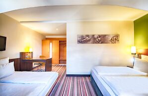 Leonardo Hotel & Residenz München
