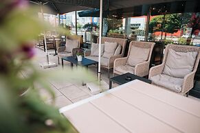 Feringapark Hotel by Coffee Fellows Hotels