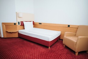 Feringapark Hotel by Coffee Fellows Hotels