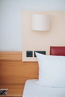 Feringapark Hotel by Coffee Fellows Hotels