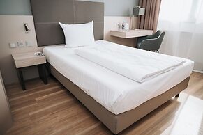 Feringapark Hotel by Coffee Fellows Hotels