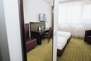 Feringapark Hotel by Coffee Fellows Hotels