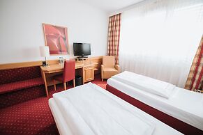 Feringapark Hotel by Coffee Fellows Hotels