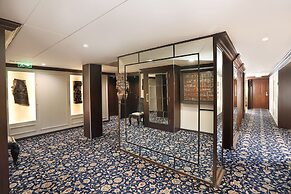 The Ambassador, Mumbai