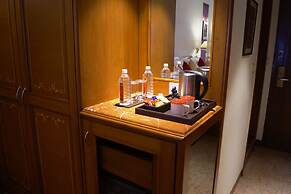 The Ambassador, Mumbai