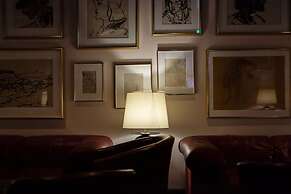 Hotel Holt - The Art Hotel