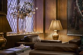 Hotel Holt - The Art Hotel