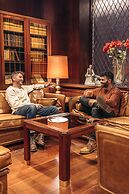 Hotel Holt - The Art Hotel