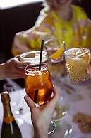 Hotel Holt - The Art Hotel