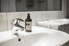 Hotel Holt - The Art Hotel