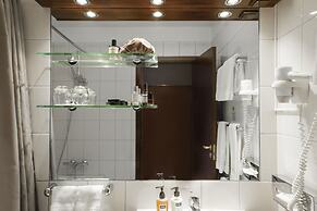 Hotel Holt - The Art Hotel