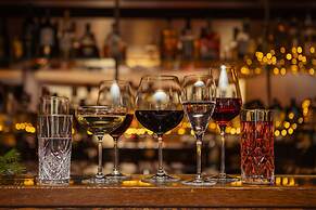 Hotel Holt - The Art Hotel