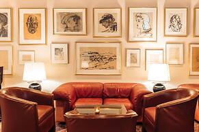 Hotel Holt - The Art Hotel