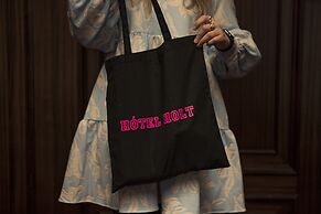 Hotel Holt - The Art Hotel